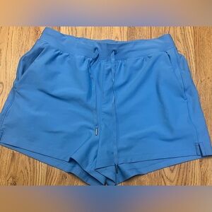 Old Navy Active Dry shorts - like new!
